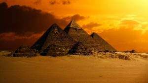 ピラミッドの作り方 | エジプト ギザのピラミッドとは？【ピラミッド建設の謎と歴史】
